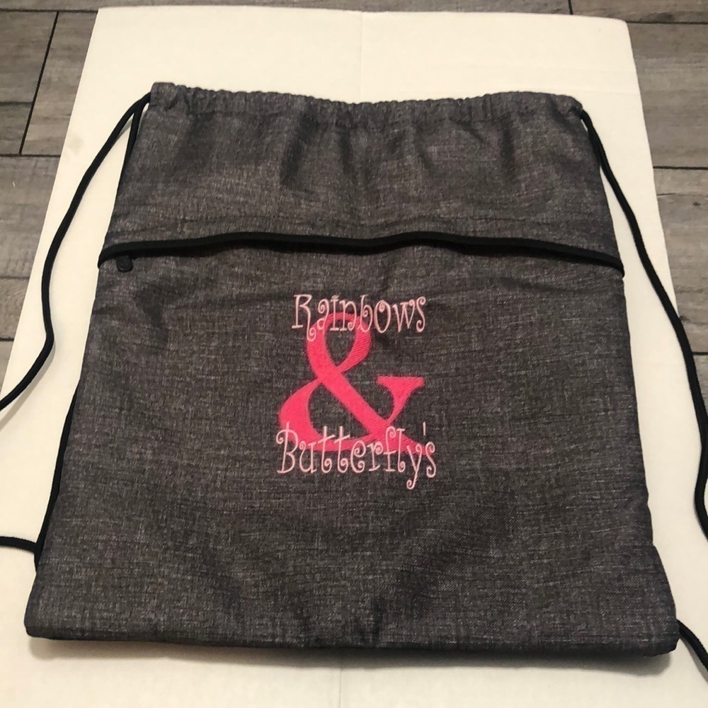 NWOT Thirty-one sling pink grey cinch thermal backpack w  Rainbows & Butterfly’s